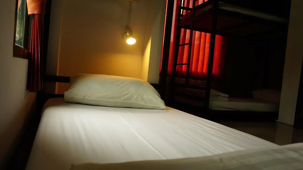 M Hostel Lanta 코란타