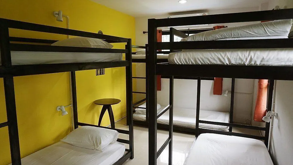 M Hostel Lanta 코란타